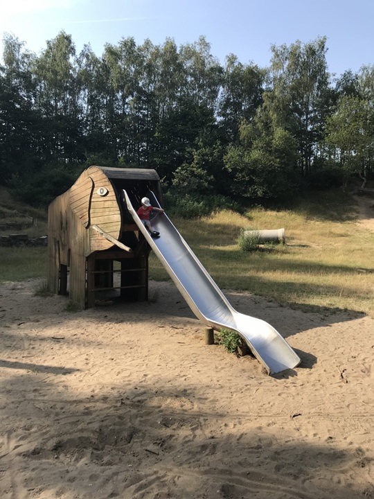 Speelplaats-Ordelmanskoele-op-1-minuut-lopen-van-huisjeneede-medium Speelplaats-Ordelmanskoele-op-1-minuut-lopen-van-huisjeneede-medium
